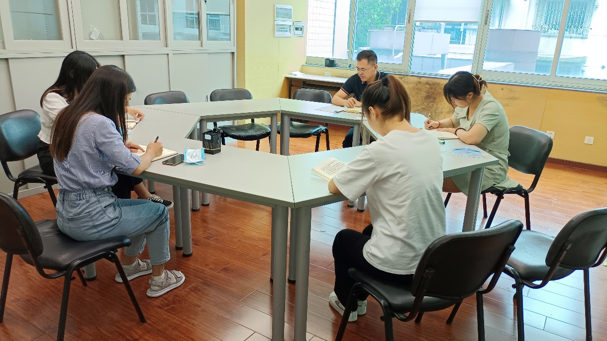 研究生党支部召开党史学习教育专题组织生活会.png